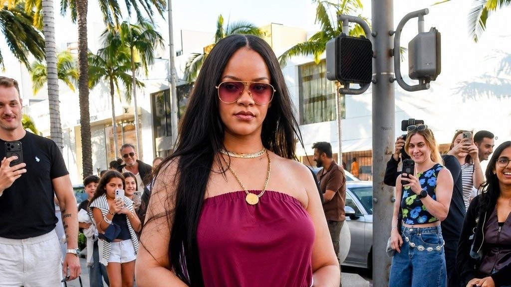 Rihanna Brings Back This ‘One and Done’ Noughties Fave