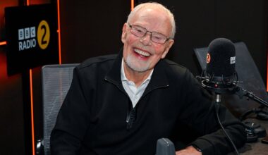 Bob Harris leaves BBC Radio 2 amid cancer treatment