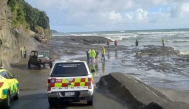 Muriwai tragedy: Person found dead after falling from rocks