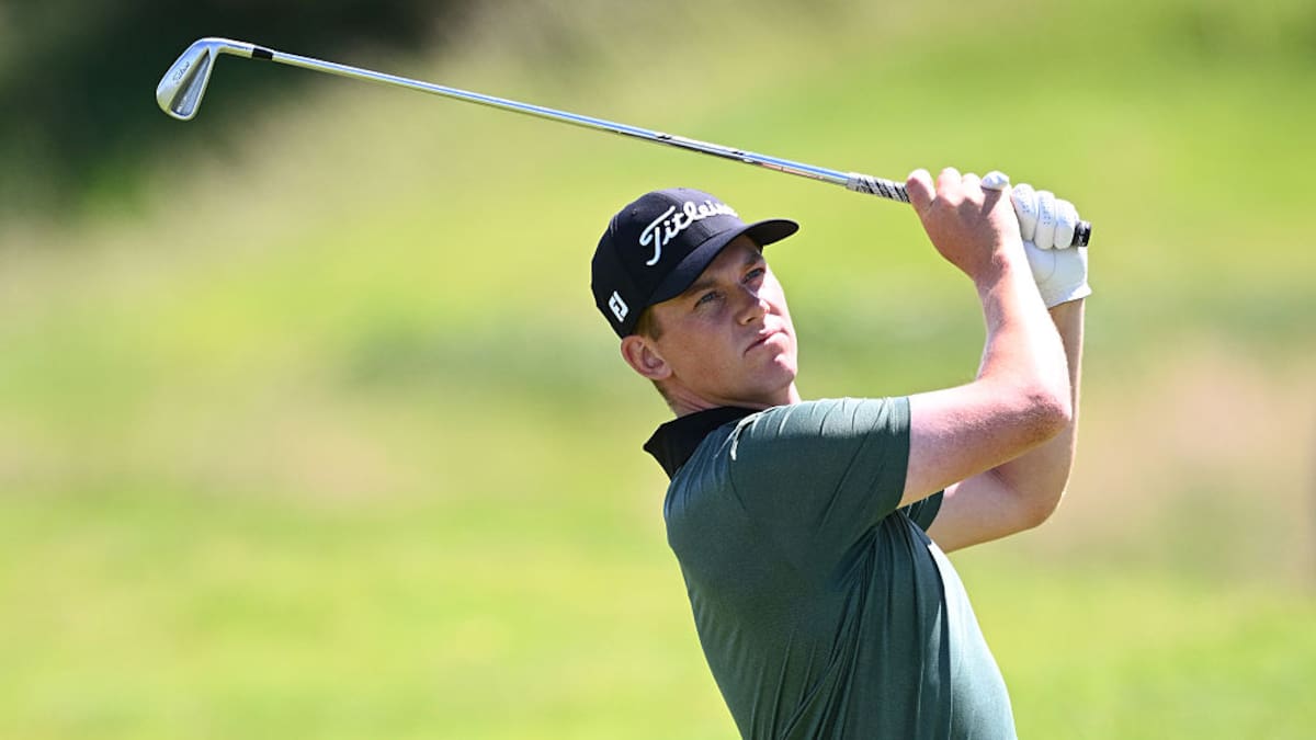 Daniel Hillier one shot off lead after stunning KLM Open round