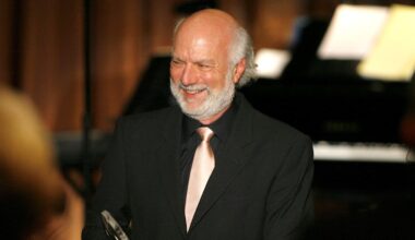 James Burrows, prolific innovator in US TV comedies, dead at 85