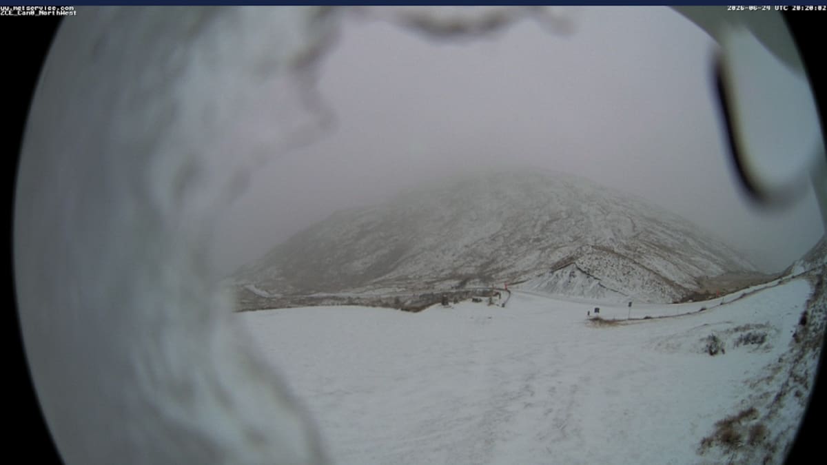 Heavy snow closes Crown Range Rd, disrupts travel across Central Otago