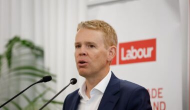 Weekly public transport costs would be capped at $20 for Auckland, Wellington and Christchurch under Labour government