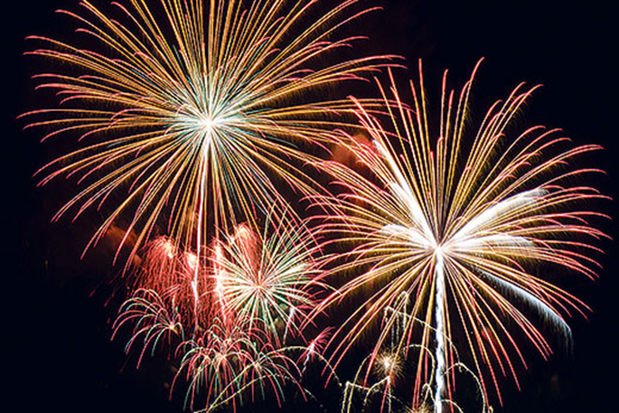 SunLive - Tauranga council debates fireworks use