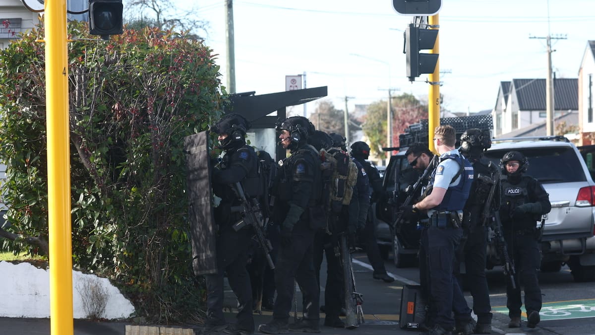 Person taken into custody on Christchurch’s Stanmore Rd after armed police callout