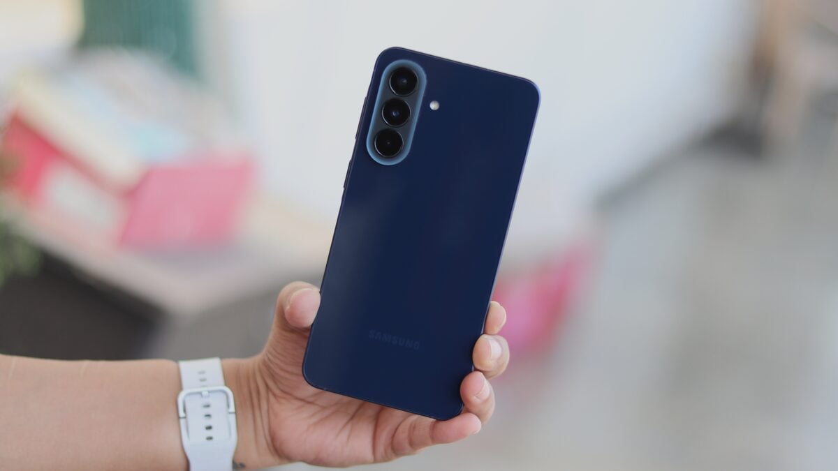 Galaxy users in the US get another chance to choose Samsung Care+ with Theft and Loss
