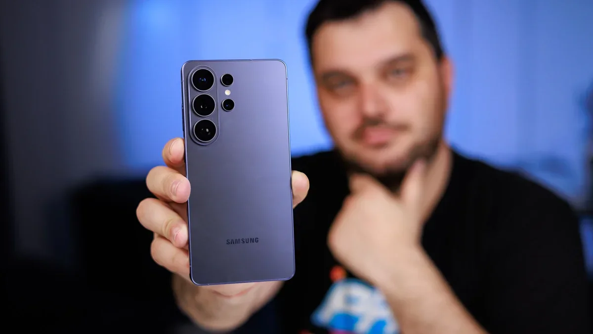 The Galaxy S26 Ultra is Samsung's best phone yet. | Image by PhoneArena - Samsung resorts to giant eyeballs to scare you into using Privacy Display