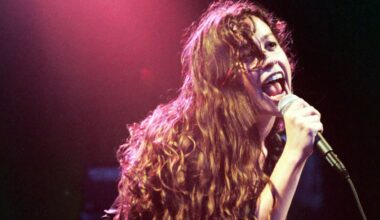3 Rock Tunes From the 1990s That Will Make You and Your Friends Sing Out Loud