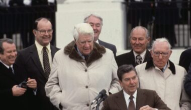 Social Security's 2032 deadline puts a 22% cut on the table — but Washington has way less room to negotiate than 1983