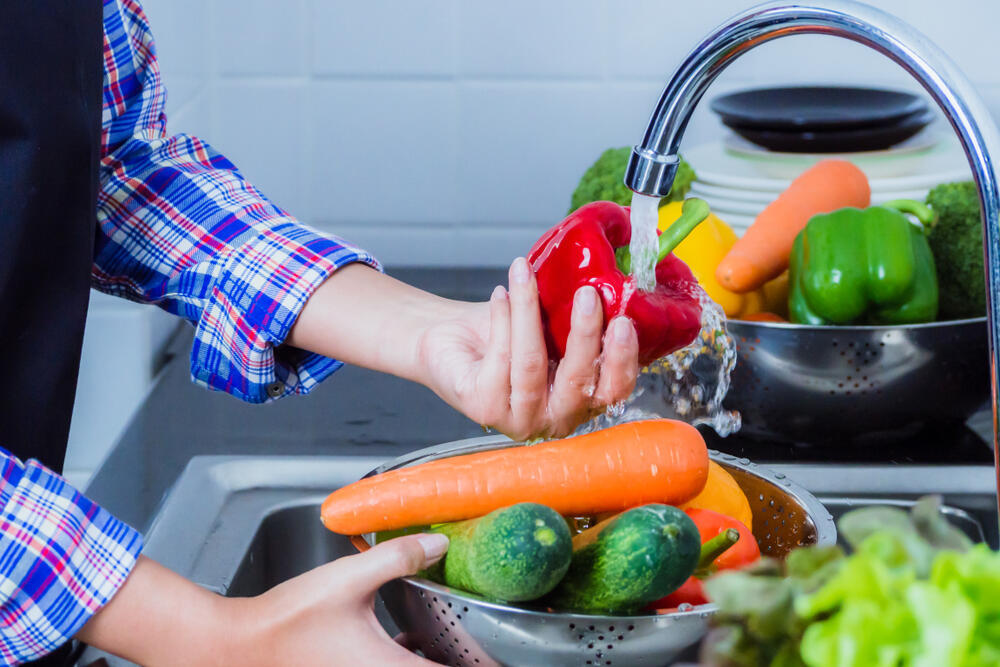Fresh vegetables – the colors of summer (Photo: shutterstock) הדברה, פירות, ירקות