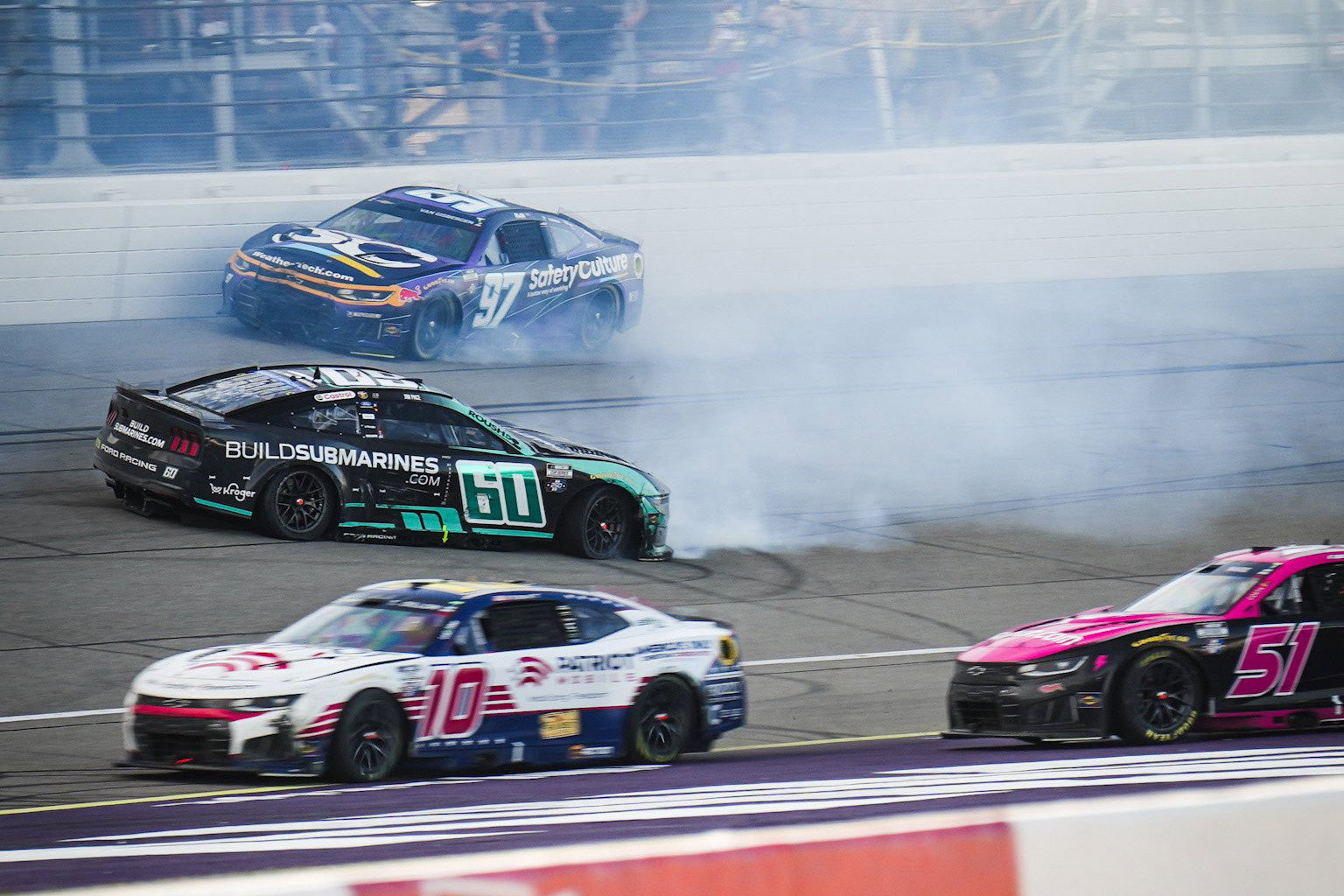 Crash ends cruel day for van Gisbergen at Michigan