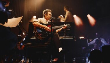 Harry Styles Covers Simon & Garfunkel at Intimate London Show