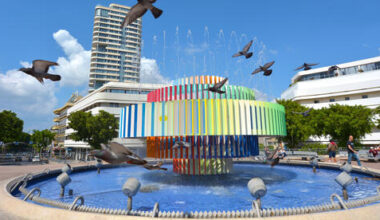 Two Israeli giants are gone, but their fight over a Tel Aviv fountain lives on
