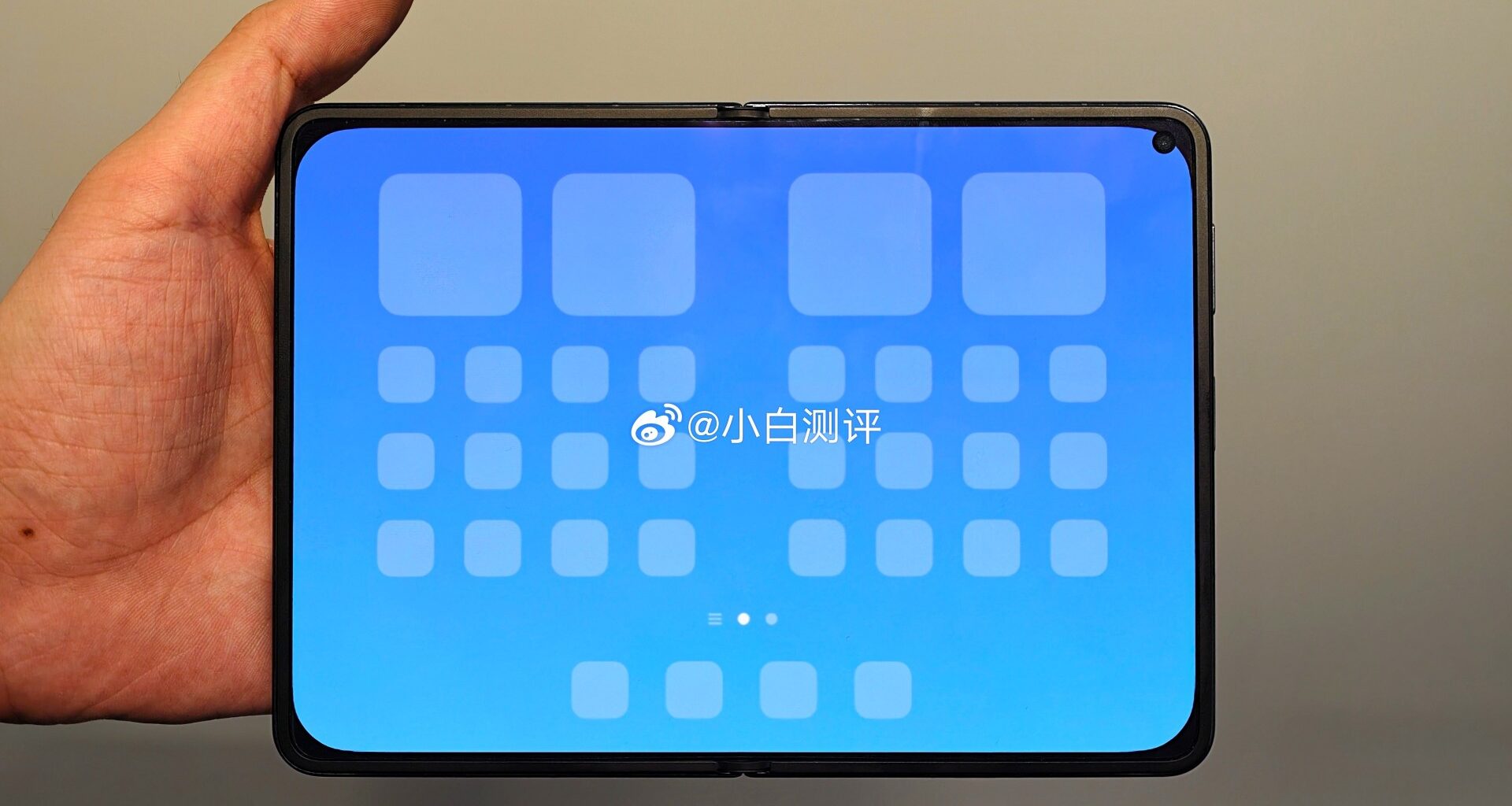 Xiaomi 18 Fold or Mix Fold 5: HyperOS leak all but confirms iPhone Ultra competitor