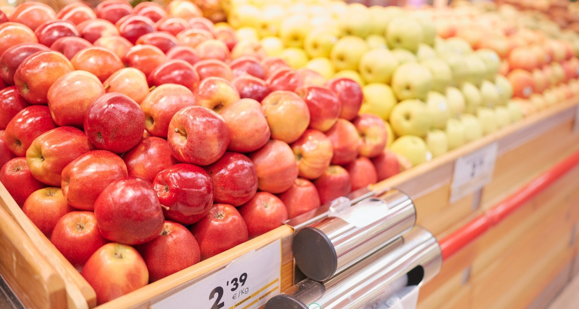 Evaluation of a supermarket placement strategy to nudge healthier dietary habits: synopsis of the WRAPPED study. Image Credit: Itxu / Shutterstock