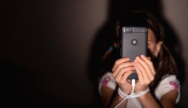 Study: Problematic social media use, everyday memory failures, and prospective and retrospective lapses: evidence from a large sample of young adults. Image Credit: Zwiebackesser / Shutterstock