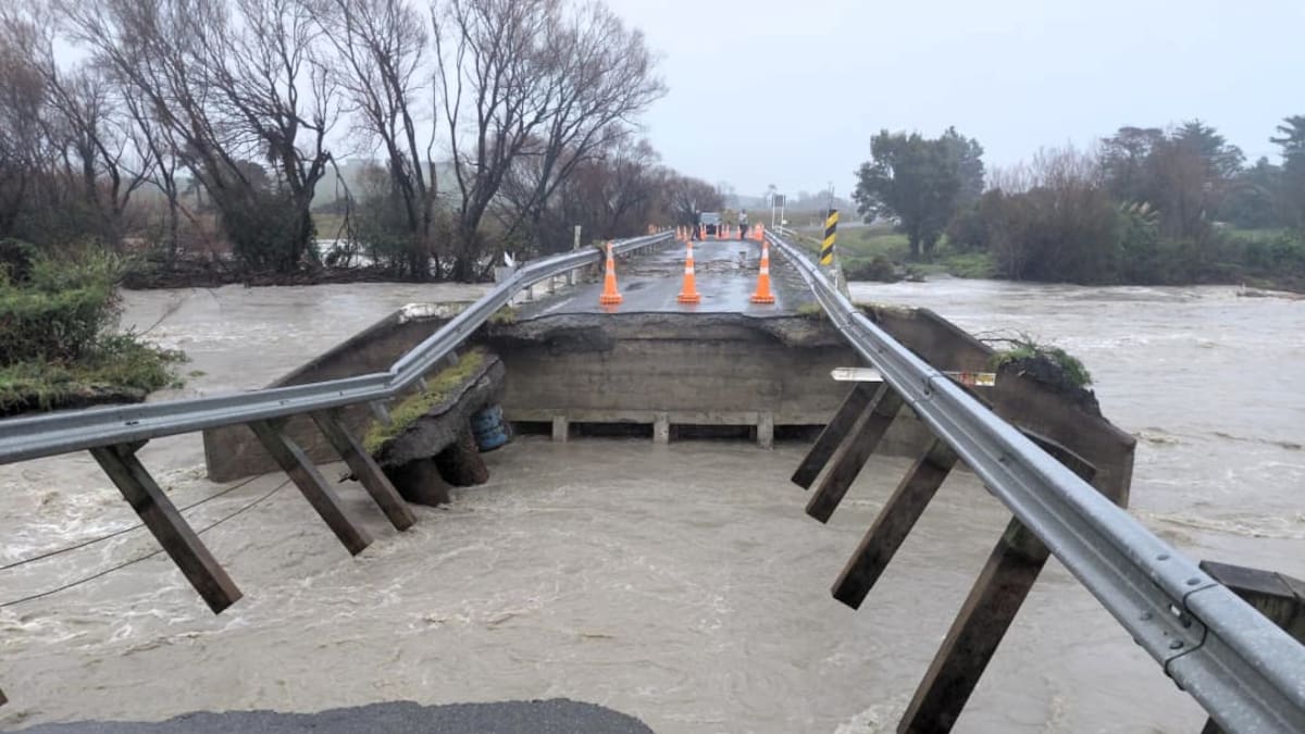 Flooding damages South Wairarapa bridge again