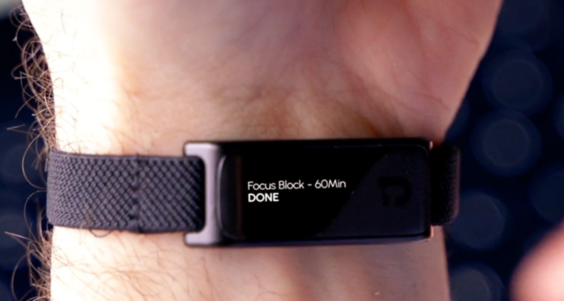 Jaye Band smartwatch for minimalists launches on Kickstarter with discount