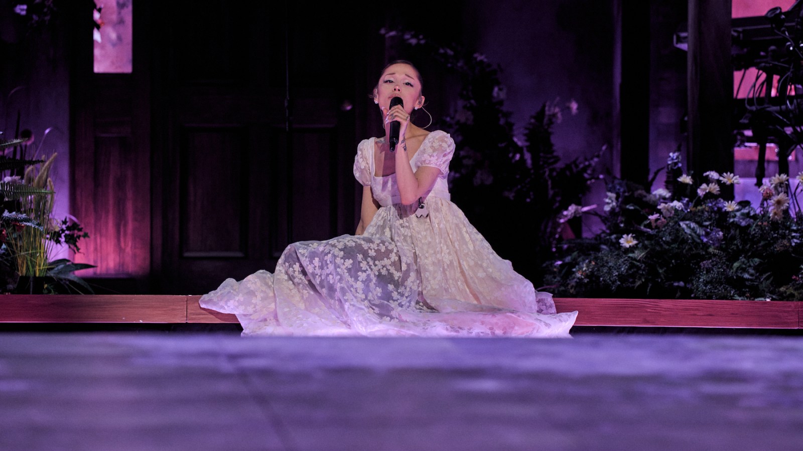 Ariana Grande Makes Grand Return With 'Eternal Sunshine' Tour Opener