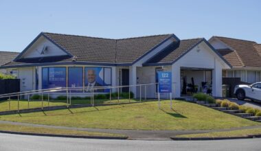 Prime Minister’s Auckland office cordoned off by police after fire