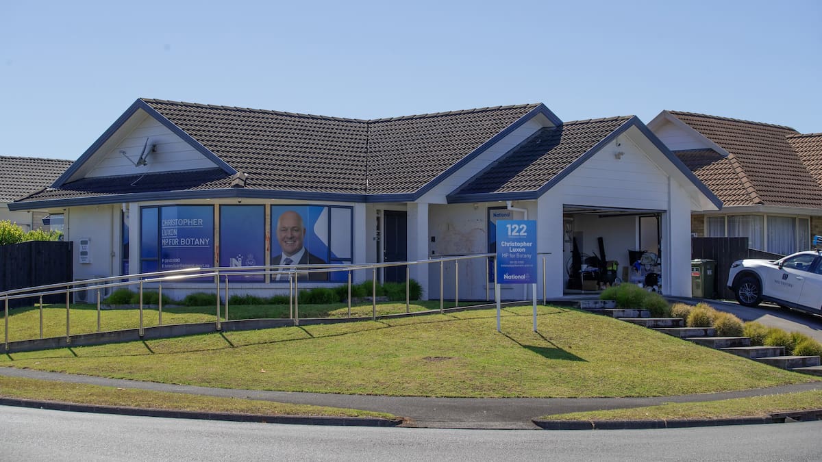Prime Minister’s Auckland office cordoned off by police after fire