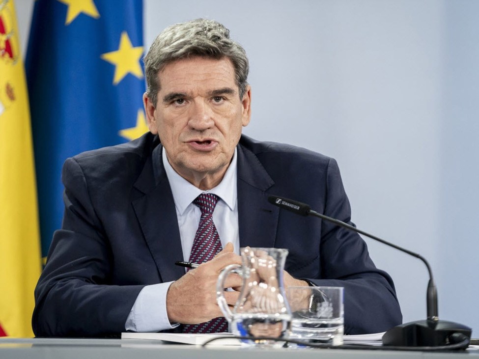 ECB policymaker Escriva says the ECB needs to monitor for second-round effects on wages