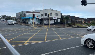 Auckland Transport proposes changes to tackle notorious Devonport bottleneck on Lake Rd