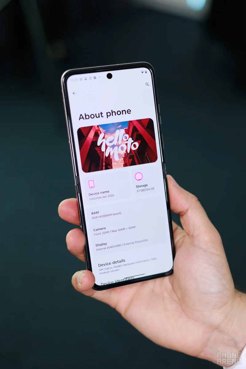 Motorola Razr 2026 Review