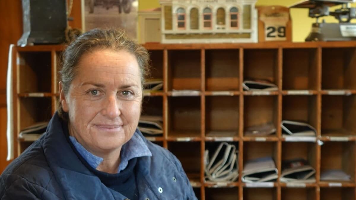 NZ’s oldest post office in Ophir gets a new postmistress