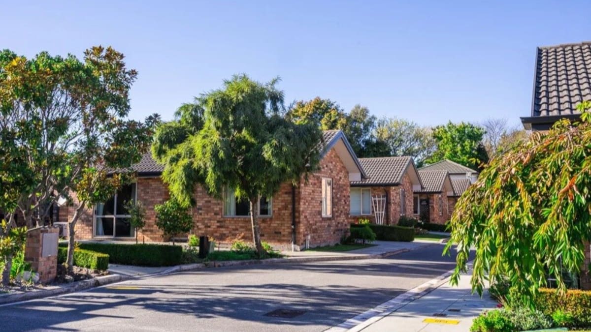 Retirement village residents lodged 168 complaints in past year, one family waited three and a half years for village payout