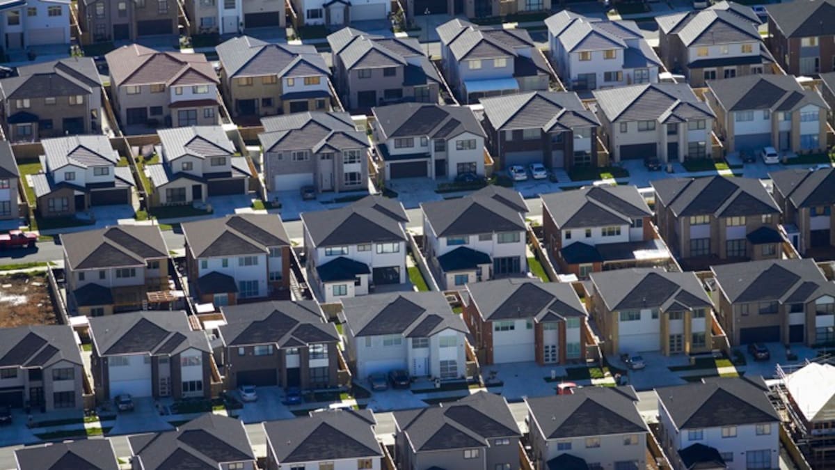 $271b wiped from Auckland and Wellington house values since market peak