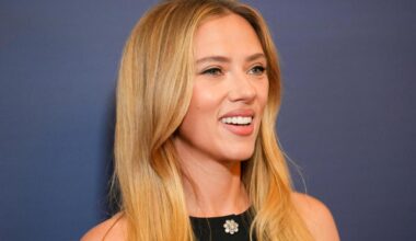 Scarlett Johansson’s Swimsuit Video Shows Her Makeup-Free Moment