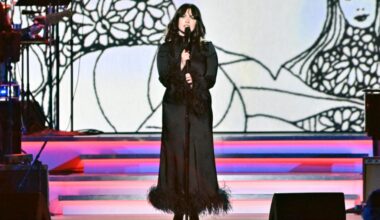 Violet Grohl Makes TV Debut With 'Bug in the Cake' Performance
