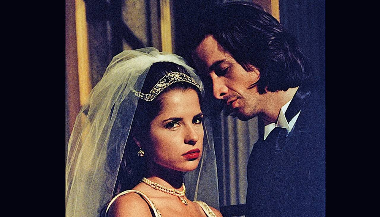 Michael Easton Reflects on Vampire Romance with Kelly Monaco