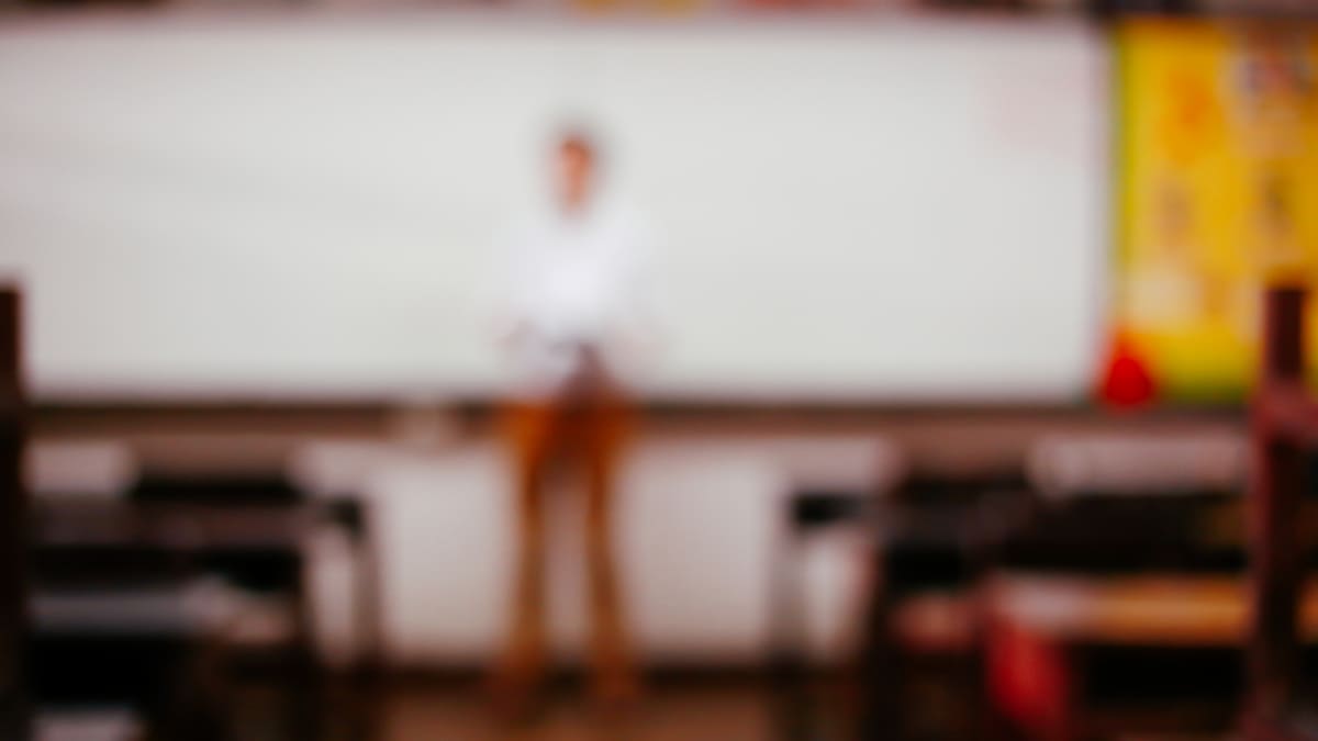 Senior school staff member accused of sexual and violent offending against ex-student keeps name secret
