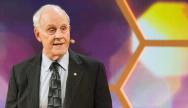 David Gross, Nobel Prize winner in physics: Humanity has a “very small” chance of surviving for another 50 years