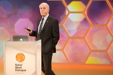David Gross, Nobel Prize winner in physics: Humanity has a “very small” chance of surviving for another 50 years