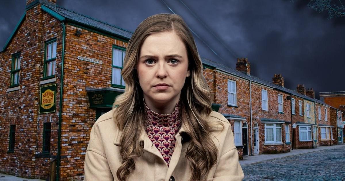 Summer's dangerous secret in Coronation Street lands her in serious trouble | Soaps