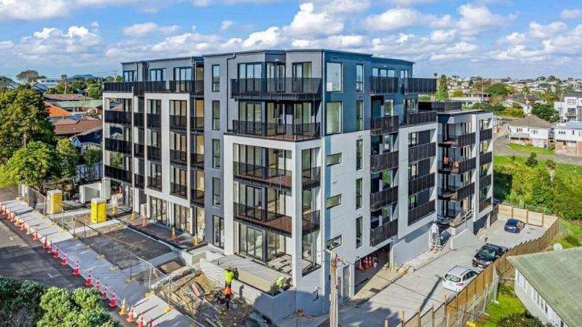 Takapuna’s new $35m Loxley Apartments have been empty for a year: Owner Wayne Wright jnr details plans