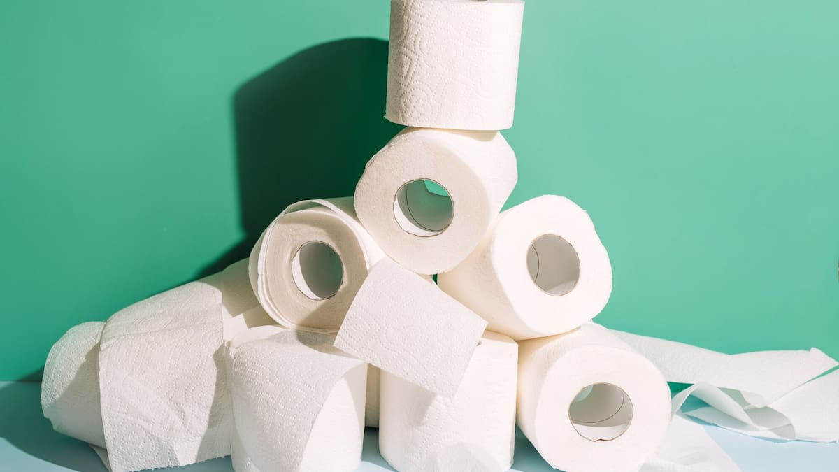 The common toilet habits harming your health, according to a gastroenterologist