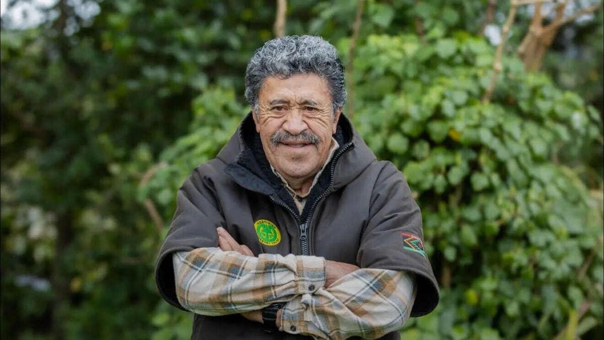Whānau share memories of kaumātua and broadcaster Len Bristowe