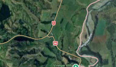 Serious crash closes State Highway 1 near Hunterville, injuries reported