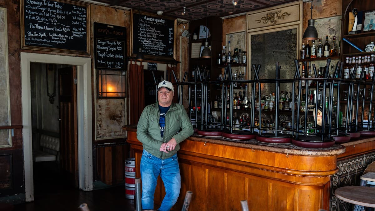 Wealthy Auckland communities threaten Barfoot & Thompson boycott over Gypsy Tea Room closure
