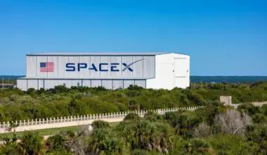 SpaceX (SPCX) vs AST SpaceMobile (ASTS): The Battle for Space Investment Dominance