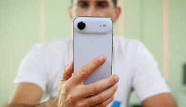 The way Americans buy phones could change fundamentally – and not for the better