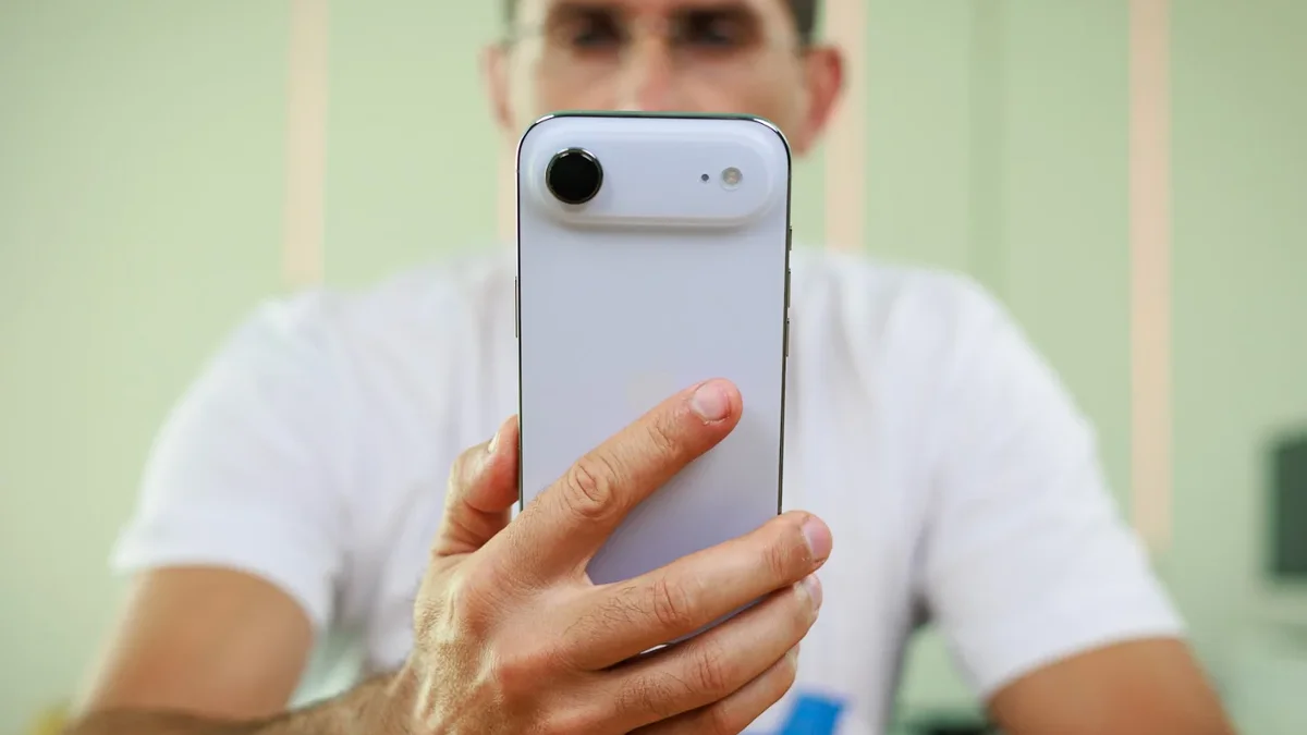 The way Americans buy phones could change fundamentally – and not for the better