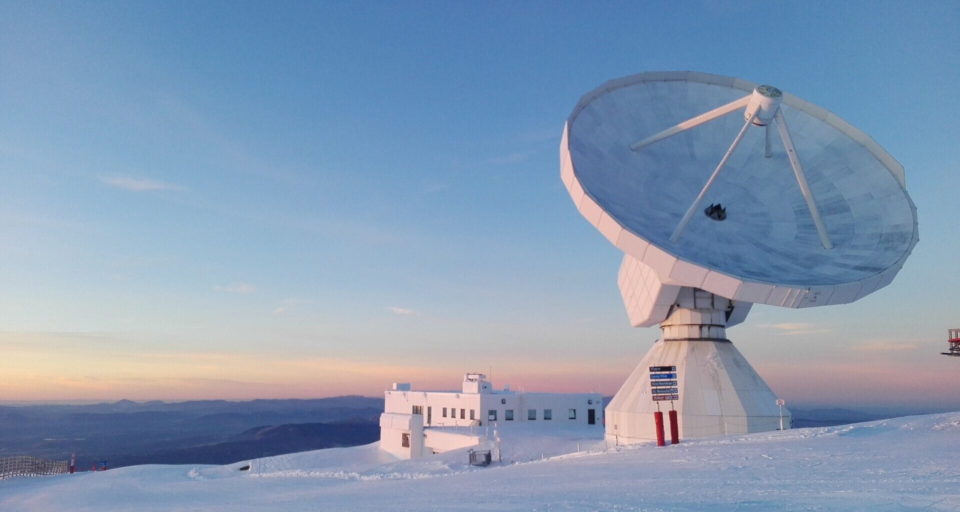 The IRAM telescope that was used for part of the study. Credit - IRAM-gre/Wikimedia Commons