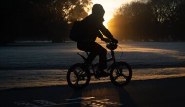 Frosty mornings spread north as clear, cold weather grips country