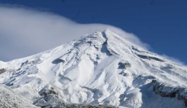 Injured climber rescued from Taranaki Maunga after fall in rough terrain