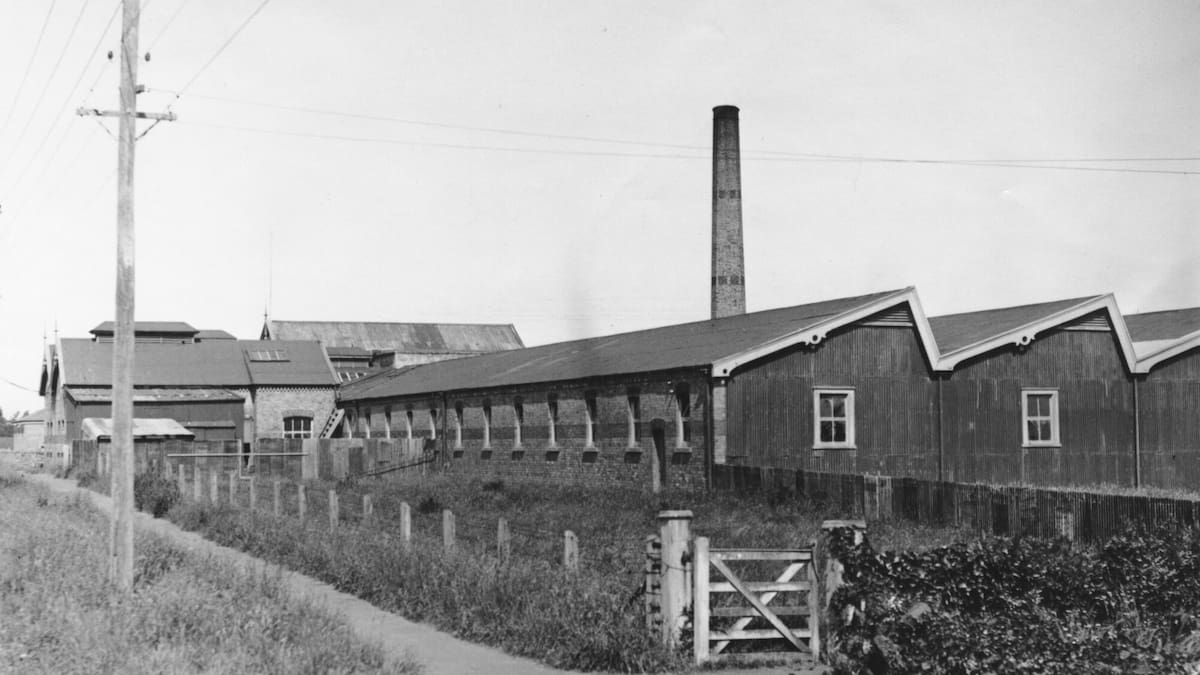 Pastures Past: NZ woollen mills at full capacity as wartime demand surges